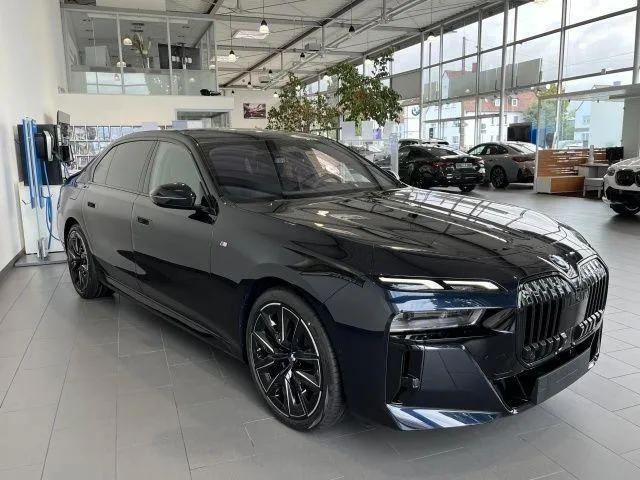 BMW Serie 7 Image 2